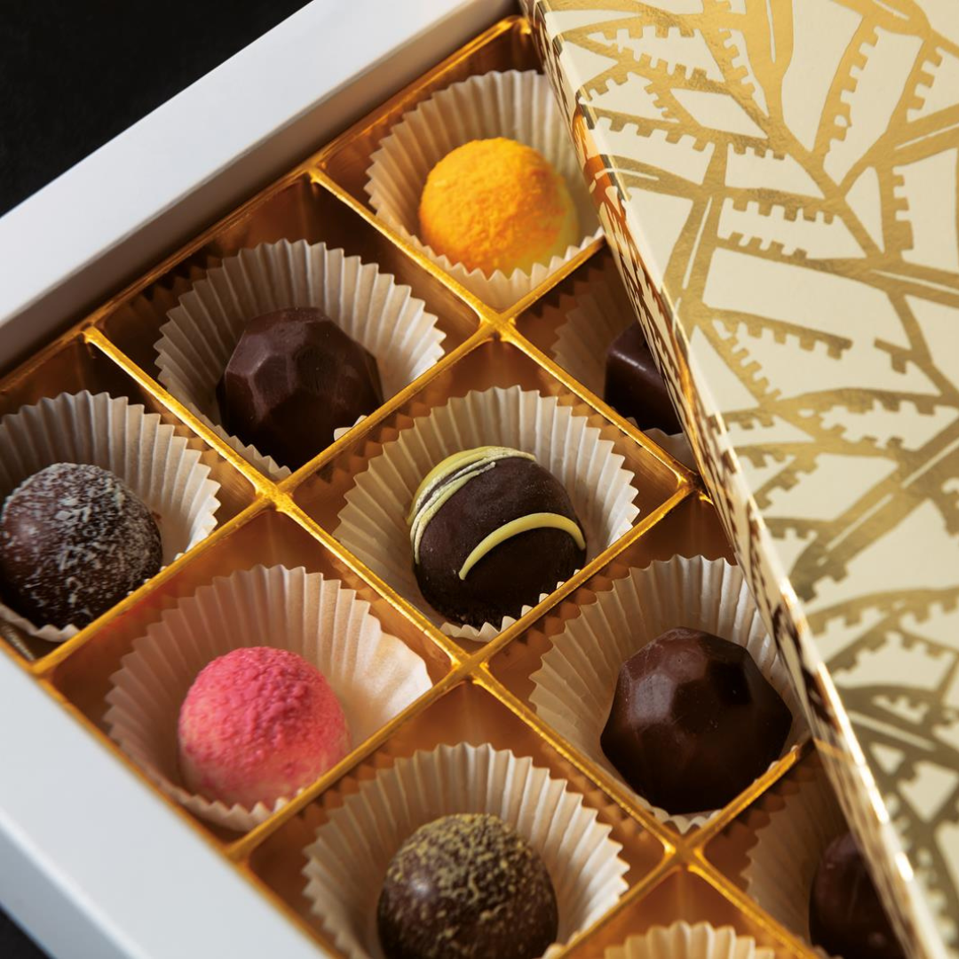 Asessed craft pralines assorted in gold box "Mafucci" 12 pieces 120g