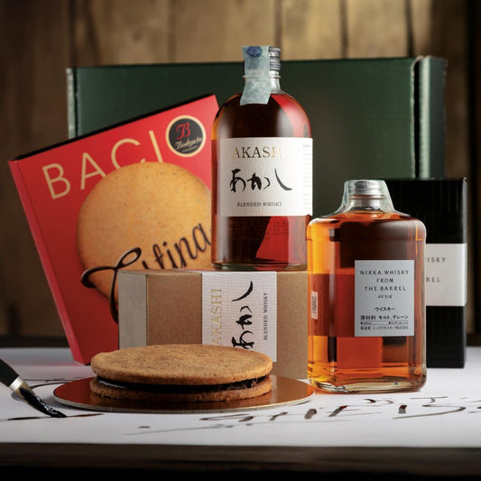 Cesto di Natale Distillati "Geisha" - 2 whisky con dolce