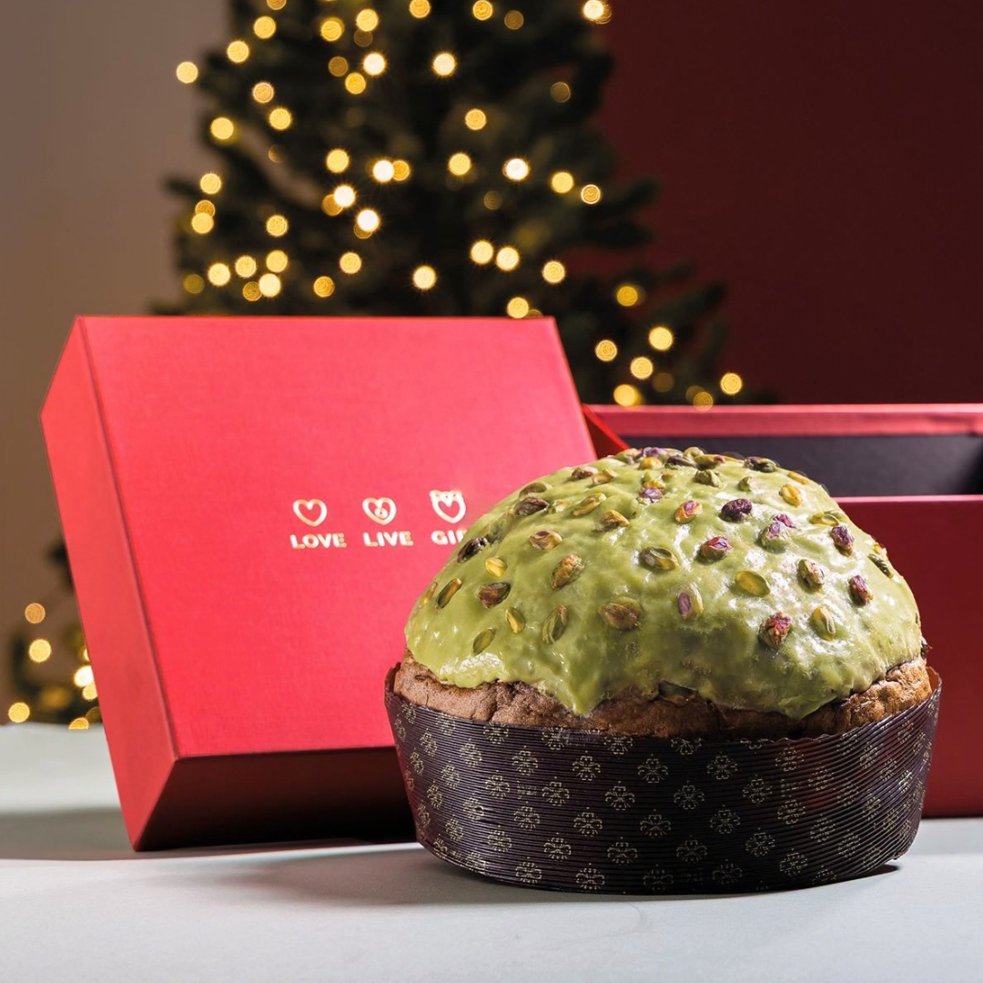 Panettone Artigianale con Crema al Pistacchio Ricoperto con glassa al Pistacchio 72 ore di Lavorazione  "Satri" 1kg in Cofanetto