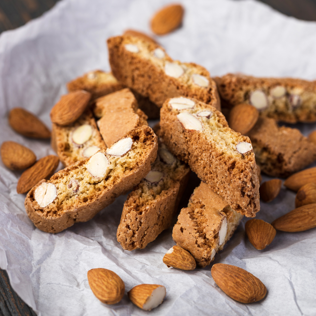 Cantucci mit Mandeln im Karton