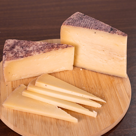 Formaggio di Bufala "Pirano Ubriaco" all'Aglianico 200/250g