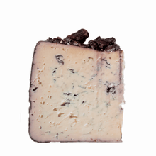 Load image into Gallery viewer, &quot;Oro Rosso&quot; cheese aged with Raboso passito DOC Moro wine 200g
