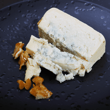 Load image into Gallery viewer, Ubriaco Orange Blossom Cheese DOCG Moro 200g
