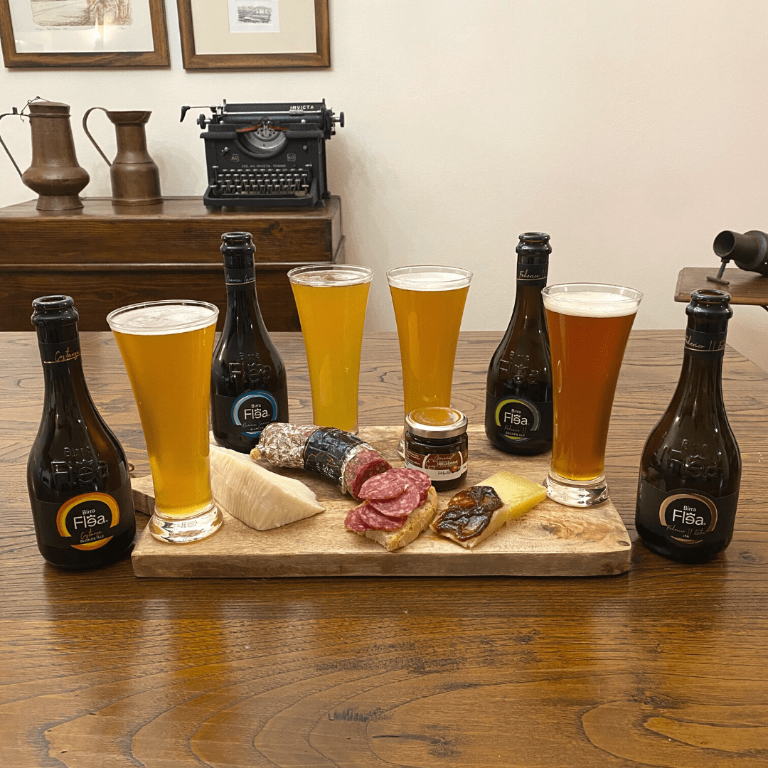 Box Degustazione Birra - 4 Birre artigianali, Pecorino, Caprino, salame di Norcia e Salsa