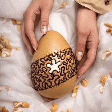 Load image into Gallery viewer, Salted Caramel Egg 200g 
