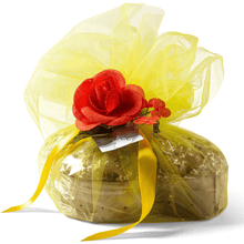 Charger l&#39;image dans la galerie, Colomba de Pâques au chocolat et à l&#39;orange&quot;Mafucci&quot;Coffret cadeau tulle jaune et fleurs
