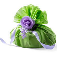 Load image into Gallery viewer, Easter Colomba with Chocolate and Orange&quot;Mafucci&quot;Green gift box
