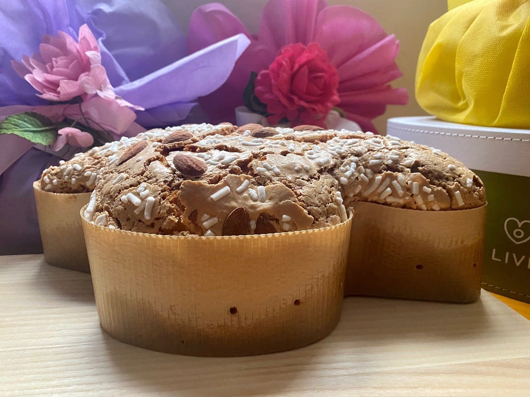 Colomba Arancia candita e Cioccolato Fondente ricetta artigianale confezionata a mano con tnt Arancio "Mafucci" - ricoperta con Glassa alle Nocciole e Goccie 750g